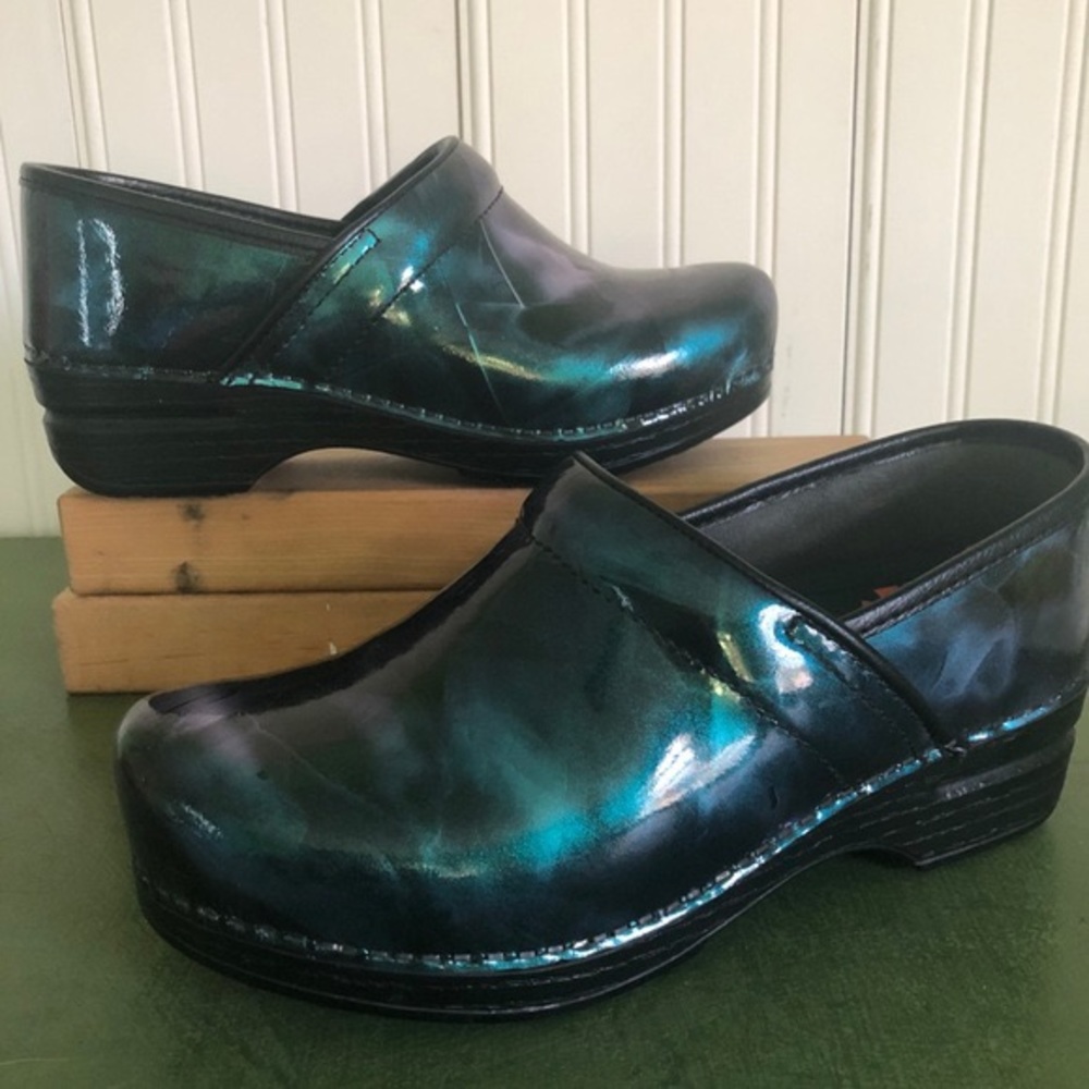 Dansko PRO XP iridescent clogs